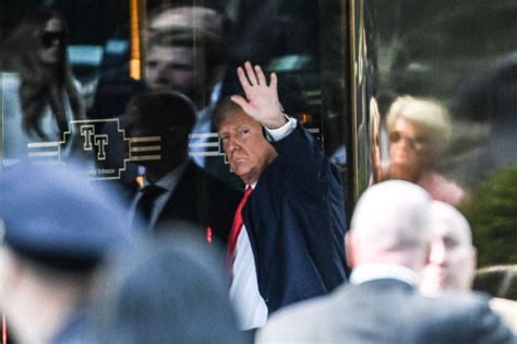 Live updates: Trump faces historic arraignment in New York